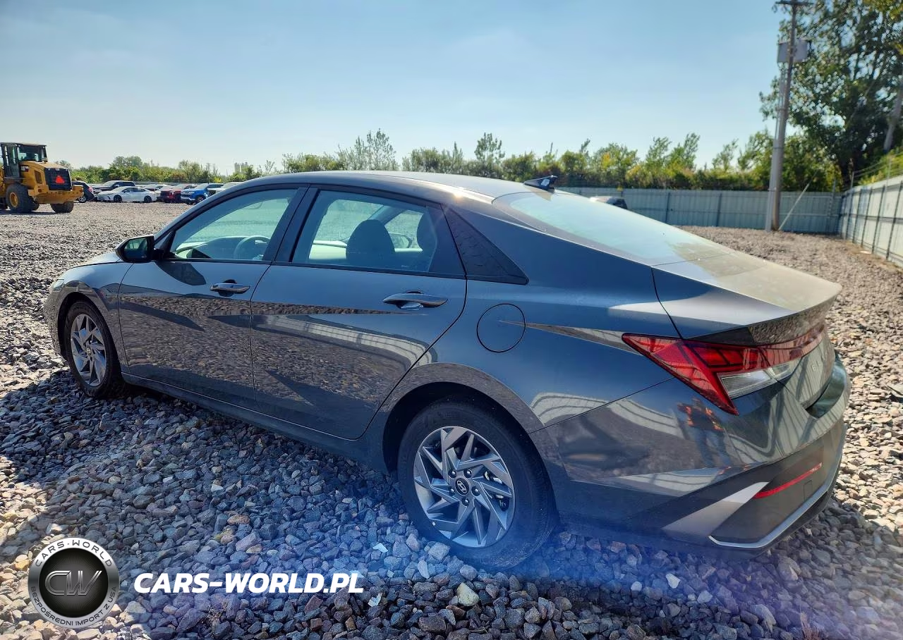 2026 Hyundai Elantra Hybrid Blue VIN:KMHLM4DJ7TU212317 - 2