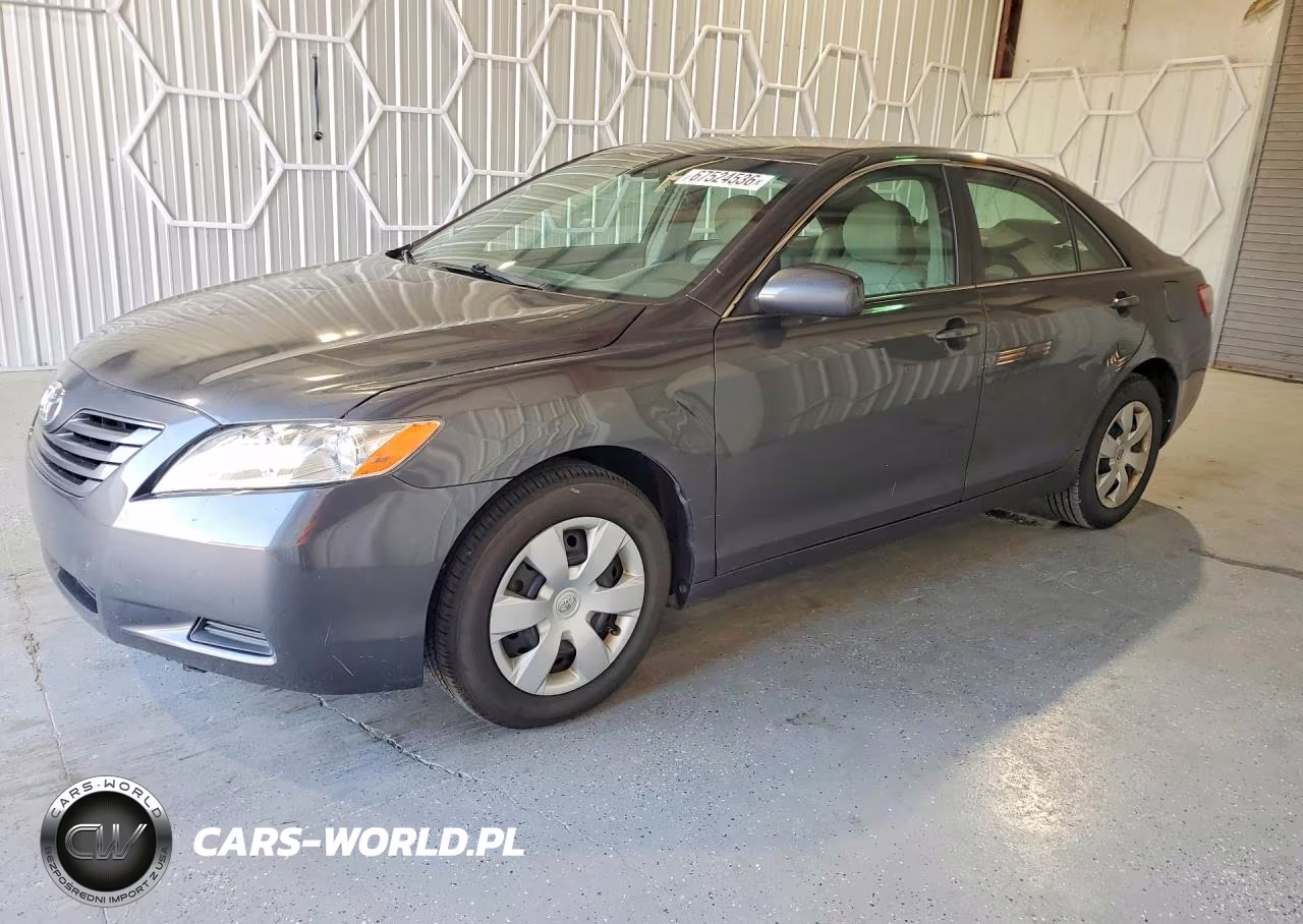 2009 Toyota Camry Le – zdjęcie 1 z 12