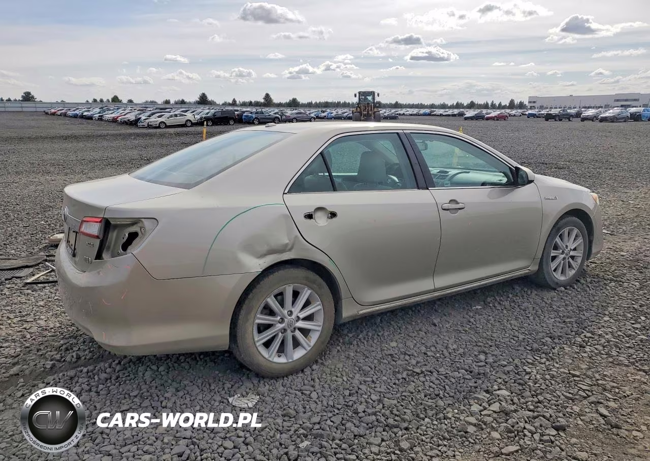 2014 Toyota Camry Hybrid Xle VIN:4T1BD1FK8EU120510 - 3