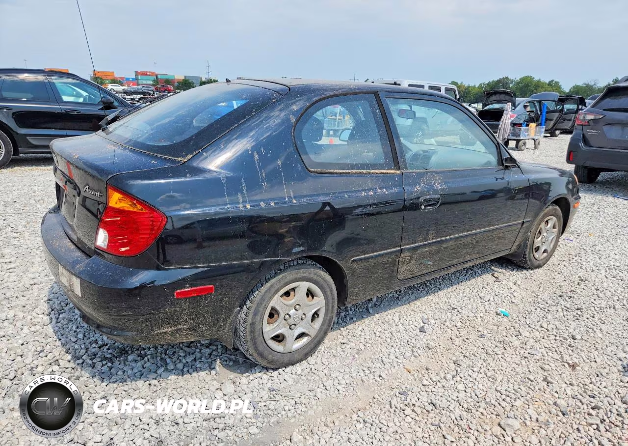 2005 Hyundai Accent Gls VIN:KMHCG35CX5U323559 - 3