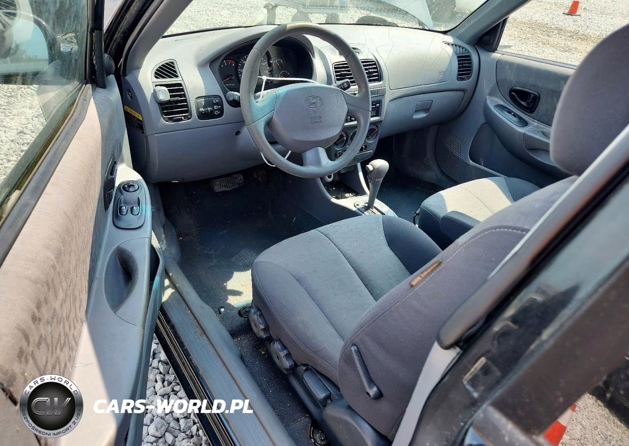2005 Hyundai Accent Gls VIN:KMHCG35CX5U323559 - 8