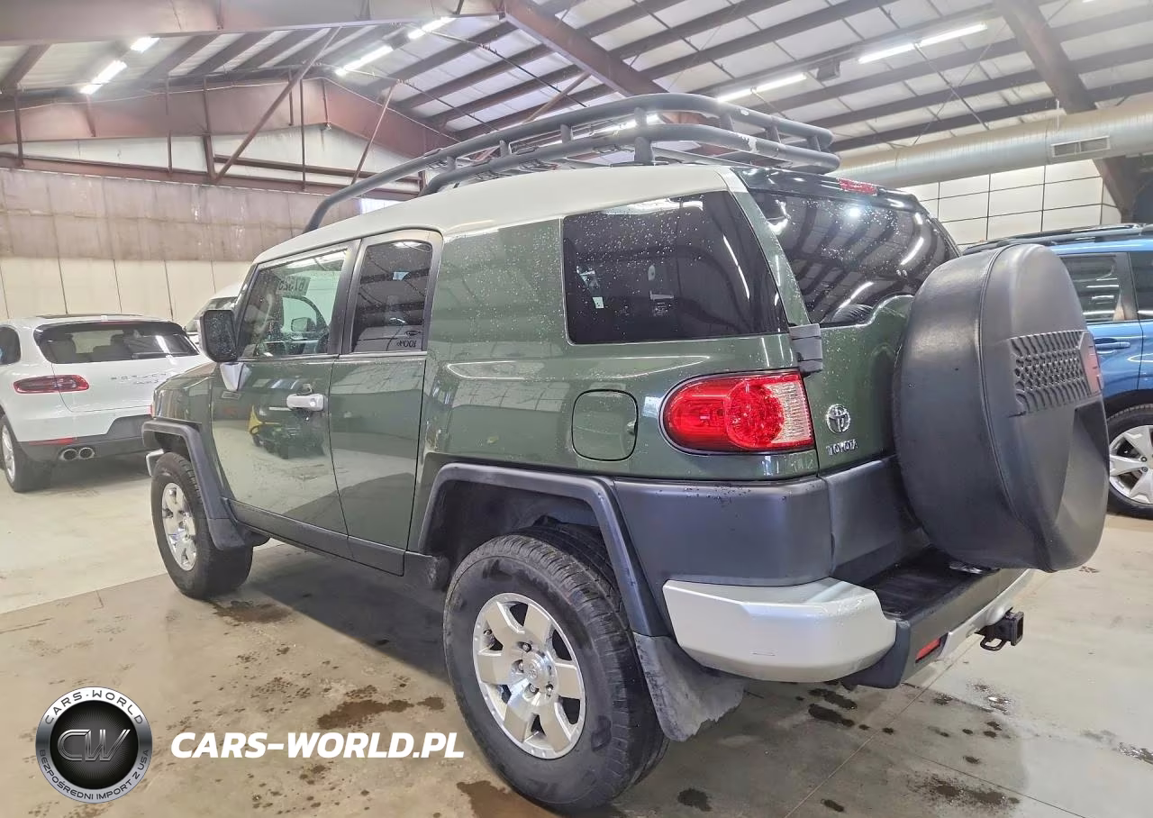 2010 Toyota Fj Cruiser Base VIN:JTEBU4BF2AK076648 - 2