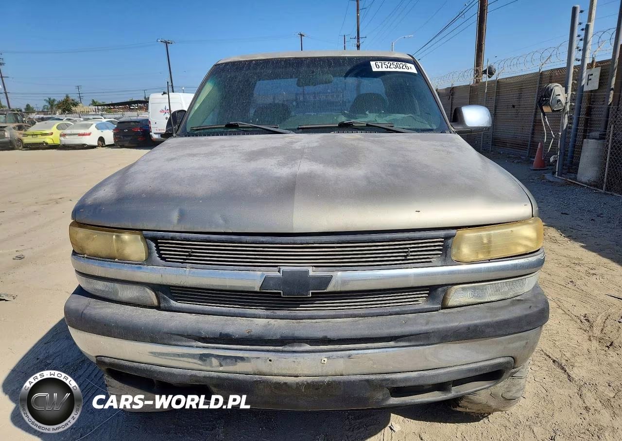 2002 Chevrolet Silverado C1500 VIN:1GCEC19V12Z334411 - 5
