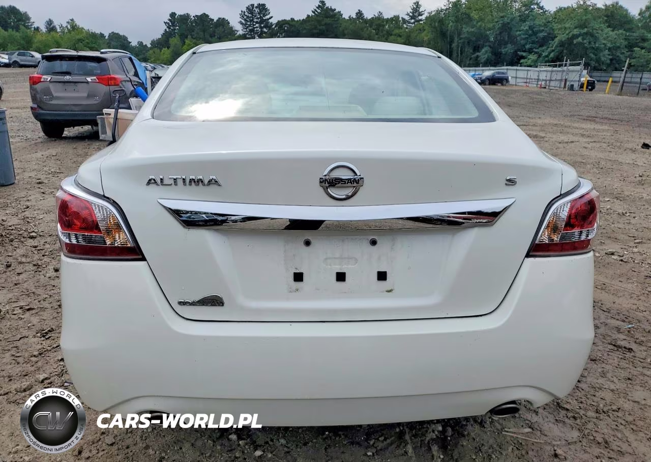 2015 Nissan Altima 2.5 S VIN:1N4AL3AP9FN307709 - 6