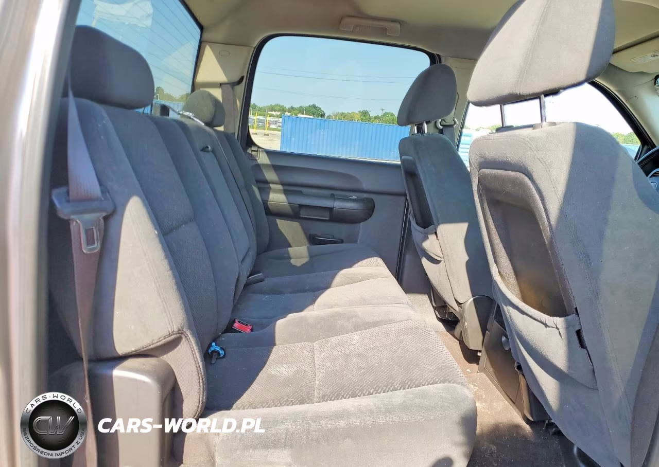 2008 Chevrolet Silverado C1500 VIN:3GCEC13J08G118984 - 11