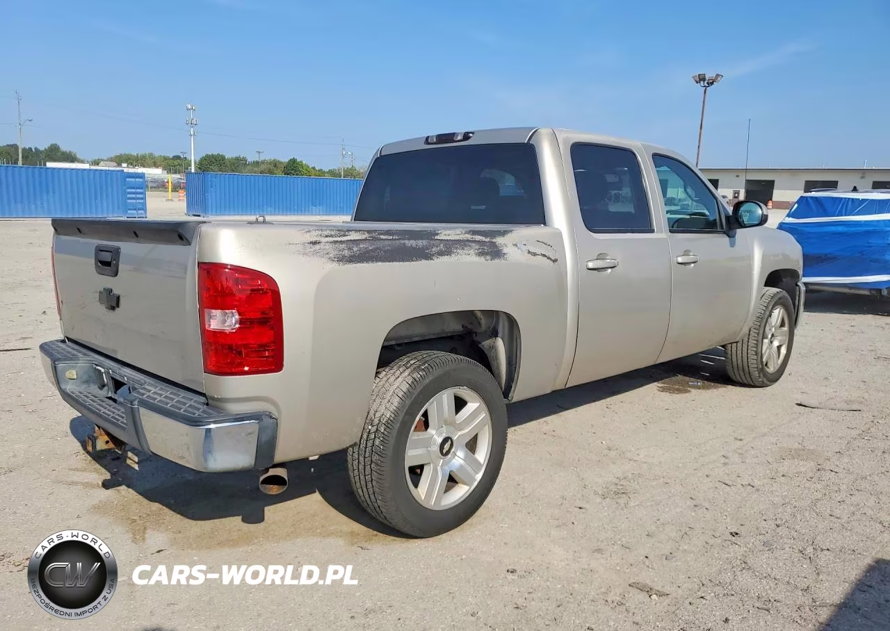 2008 Chevrolet Silverado C1500 VIN:3GCEC13J08G118984 - 3