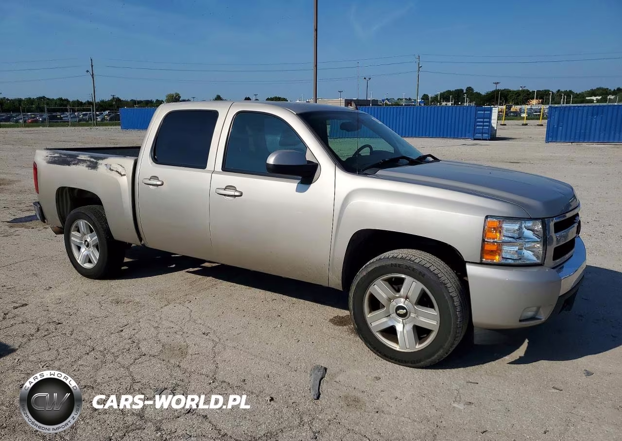 2008 Chevrolet Silverado C1500 VIN:3GCEC13J08G118984 - 4