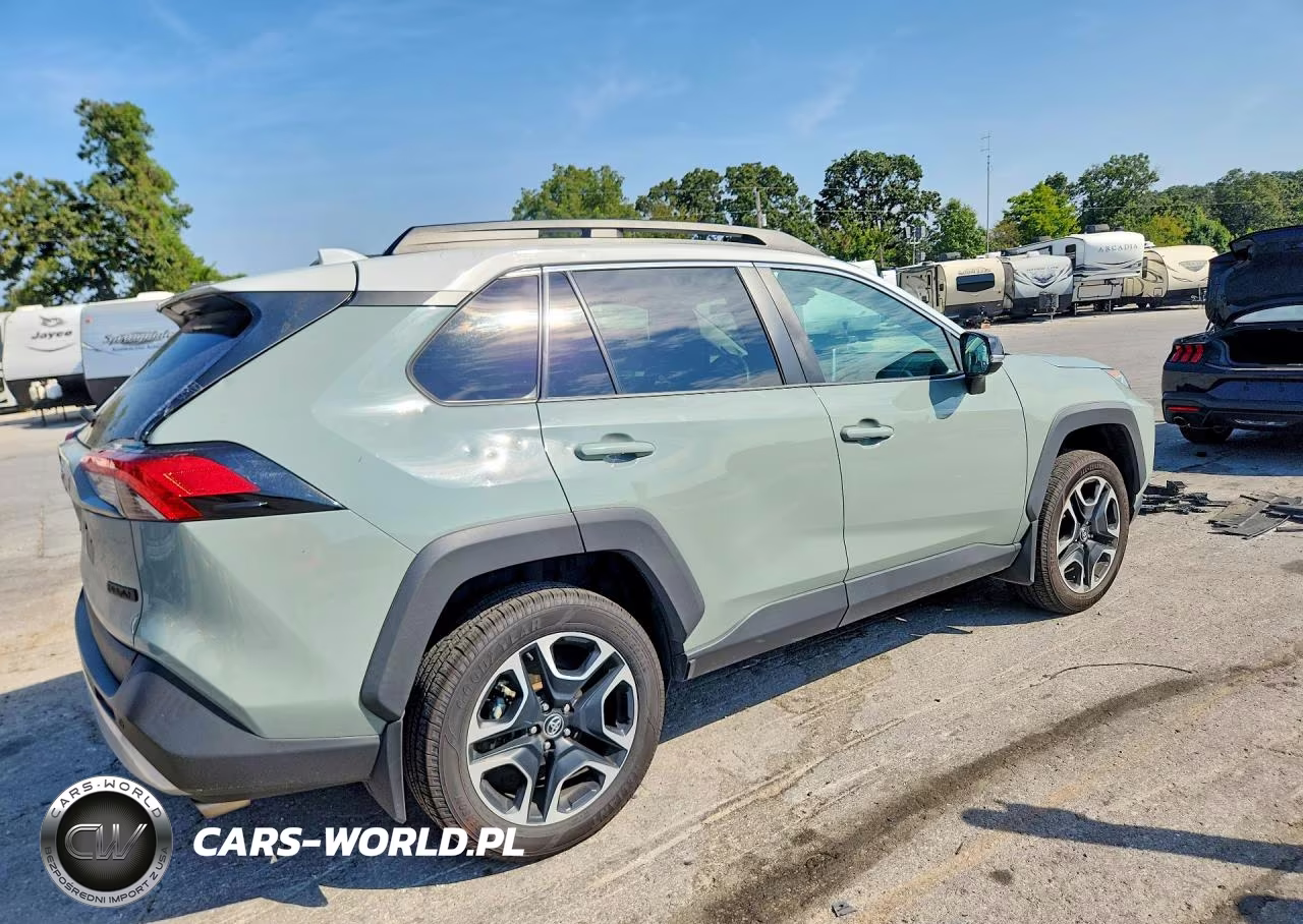 2020 Toyota Rav4 Adventure VIN:2T3J1RFV1LC110307 - 3