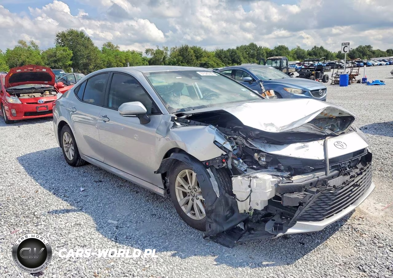 2025 Toyota Camry Le VIN:4T1DAACK9SU640877 - 4