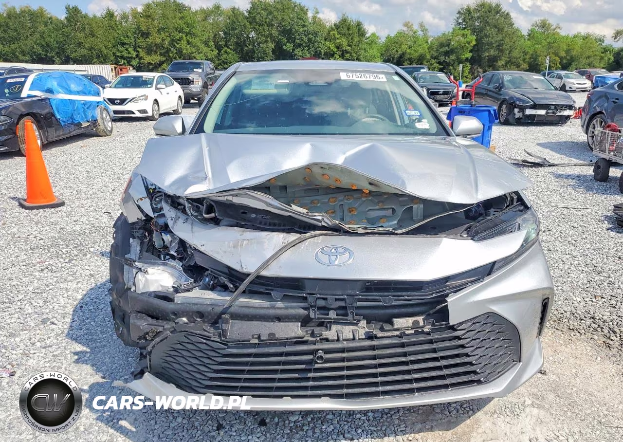 2025 Toyota Camry Le VIN:4T1DAACK9SU640877 - 5