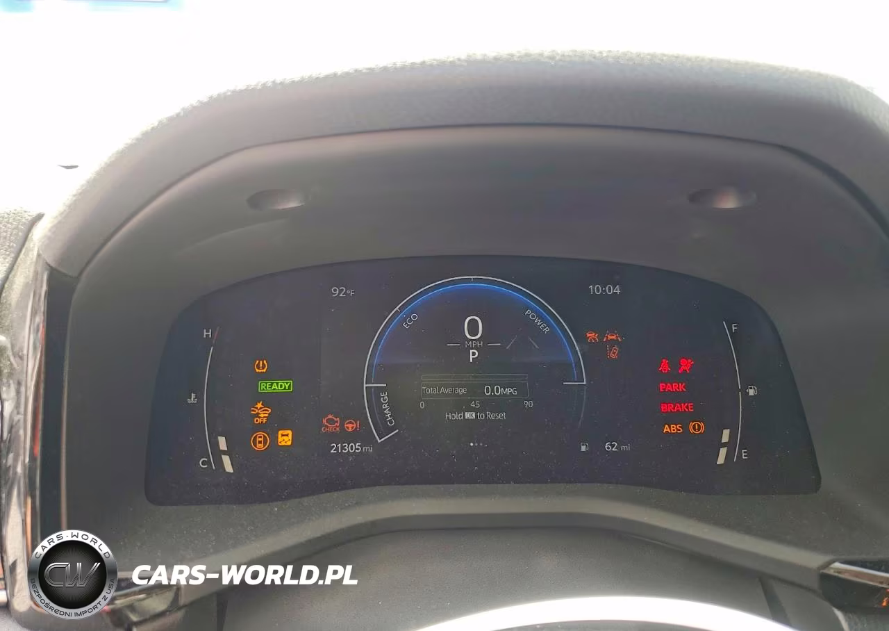 2025 Toyota Camry Le VIN:4T1DAACK9SU640877 - 9
