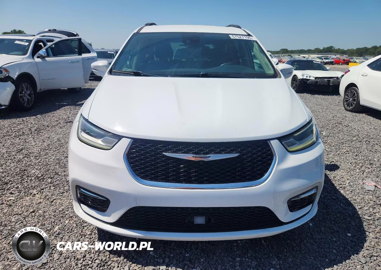 2022 Chrysler Pacifica Touring L VIN:2C4RC1BG6NR168897 - 5