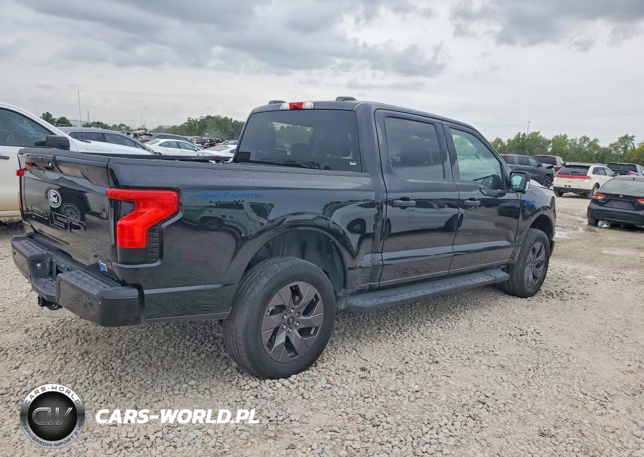 2024 Ford F150 Lightning Xlt VIN:1FTVW3LK1RWG21504 - 3