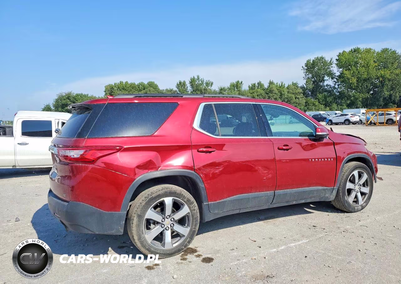 2019 Chevrolet Traverse Lt VIN:1GNEVHKW8KJ211703 - 3