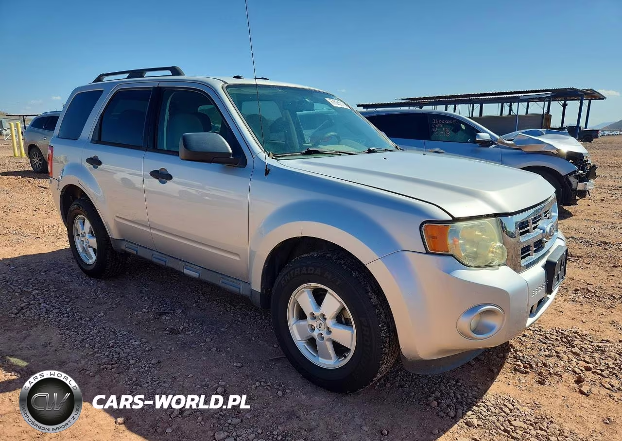 2010 Ford Escape Xlt VIN:1FMCU0D71AKD21328 - 4