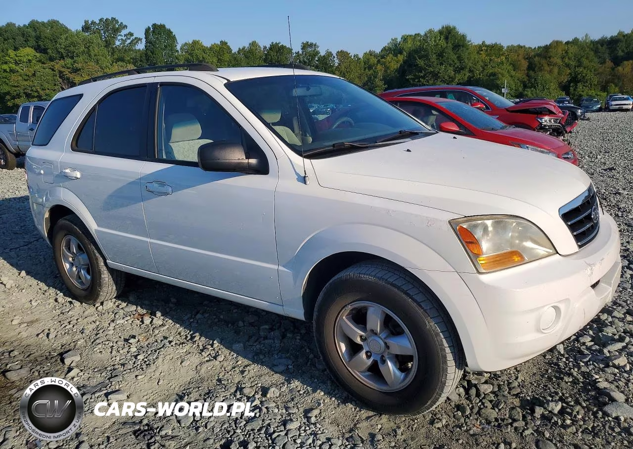 2008 Kia Sorento Base VIN:KNDJD735685818582 - 4