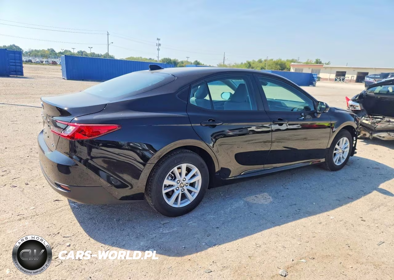 2026 Toyota Camry Le VIN:4T1DBADK8TU067922 - 3