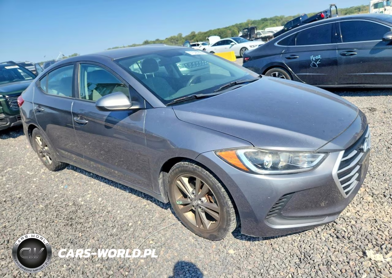 2018 Hyundai Elantra Sel VIN:5NPD84LF4JH253862 - 4
