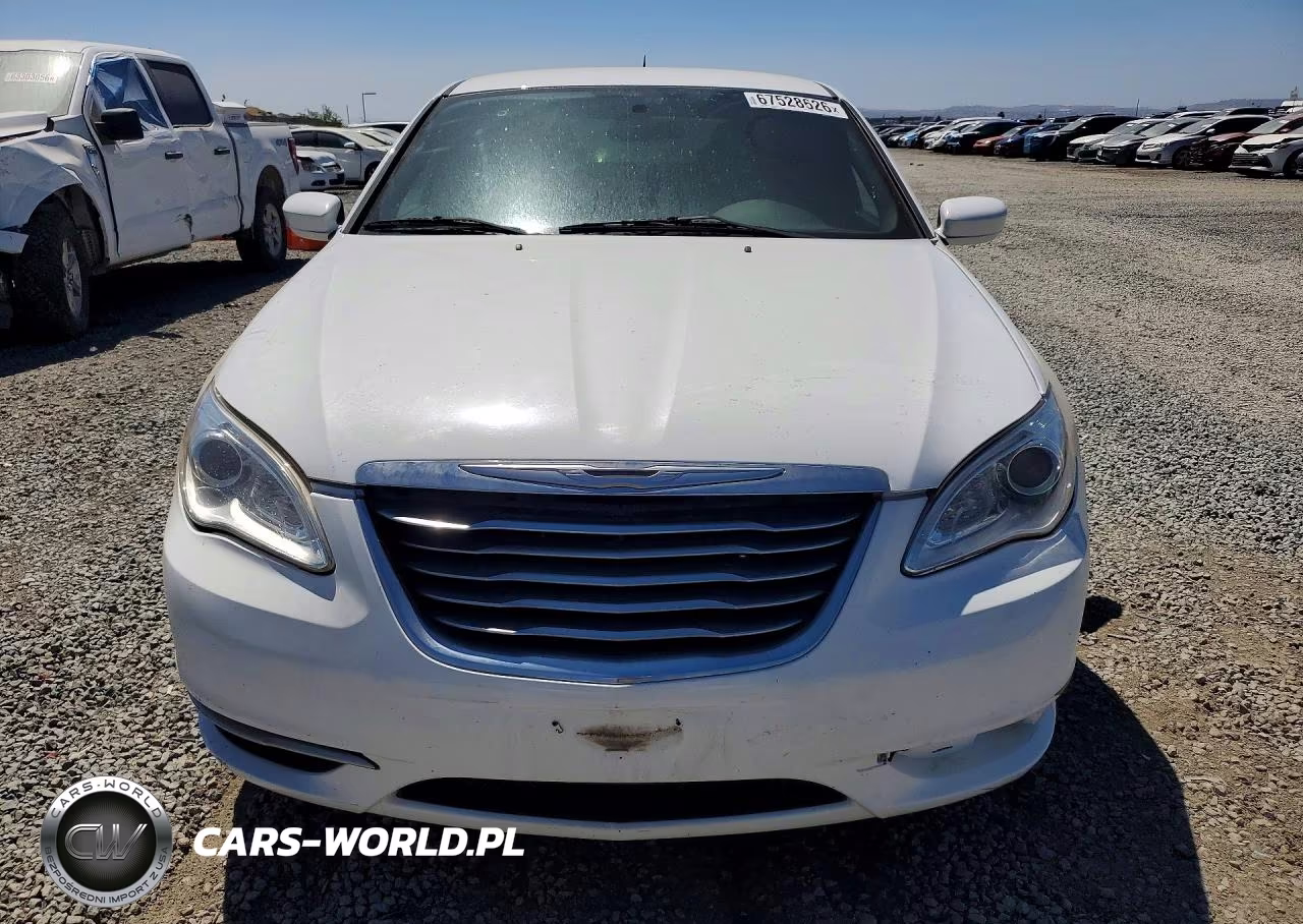 2013 Chrysler 200 Lx VIN:1C3CCBAB9DN634811 - 5