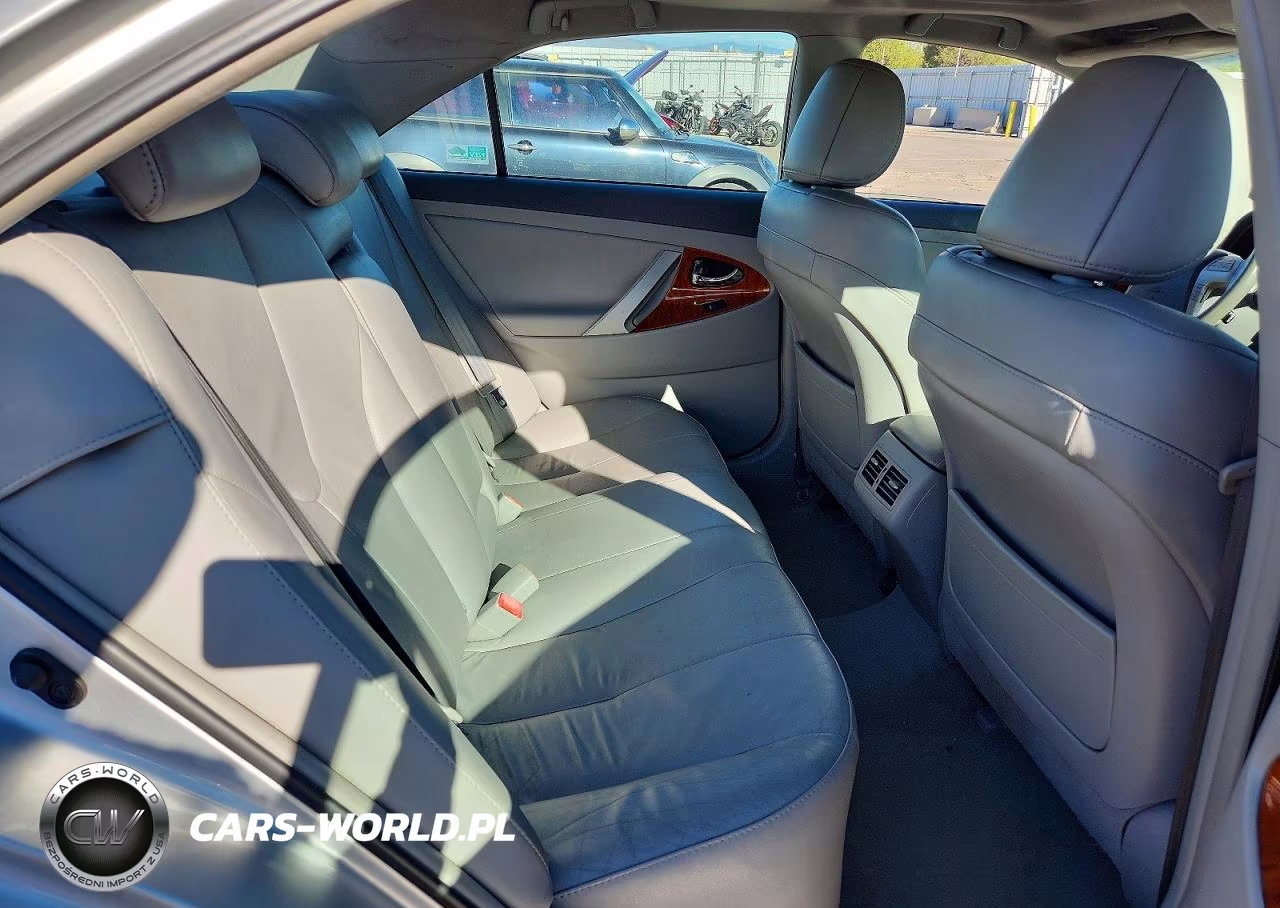 2010 Toyota Camry Hybrid VIN:4T1BB3EK8AU116373 - 10