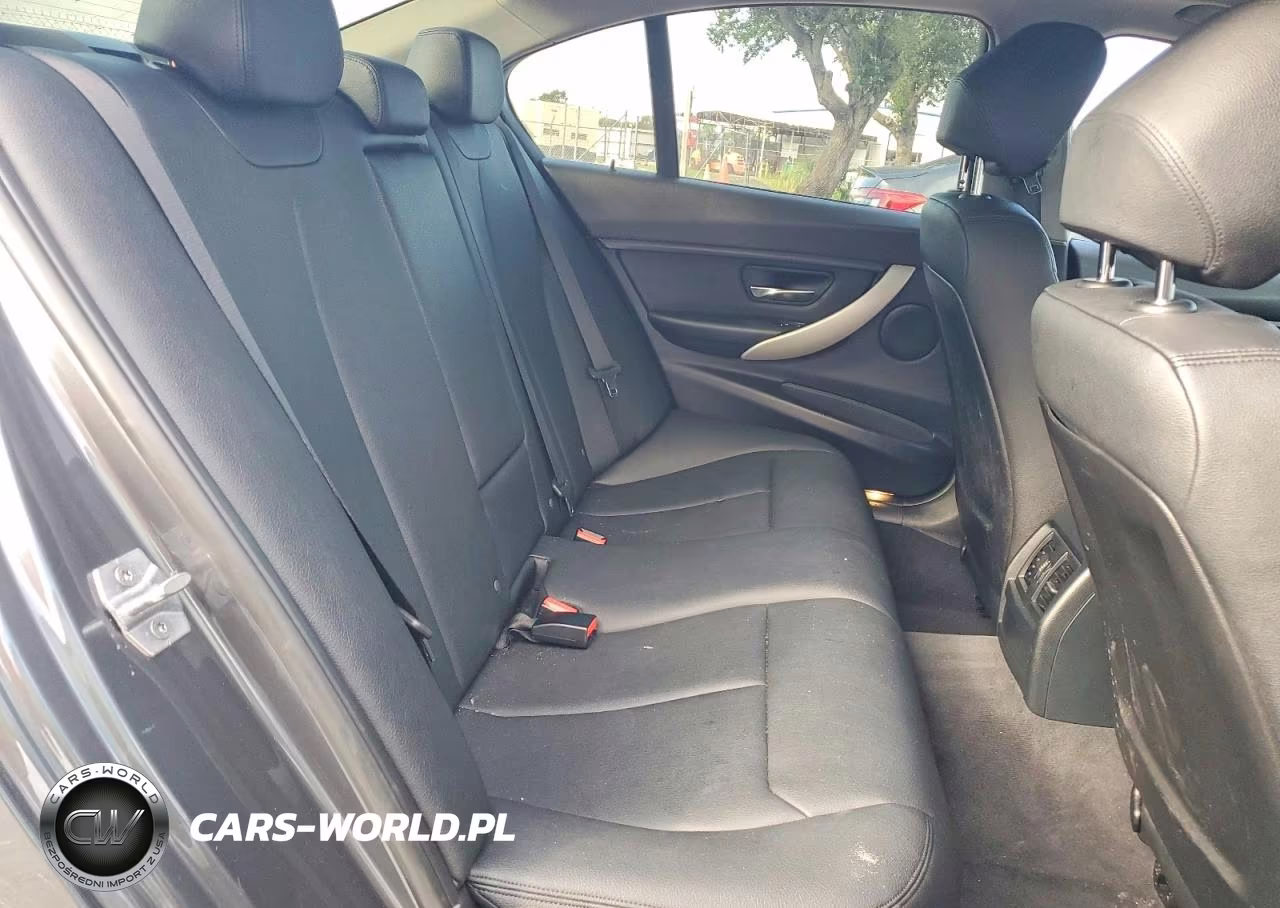 2016 BMW 320 I VIN:WBA8E1G50GNT99918 - 10