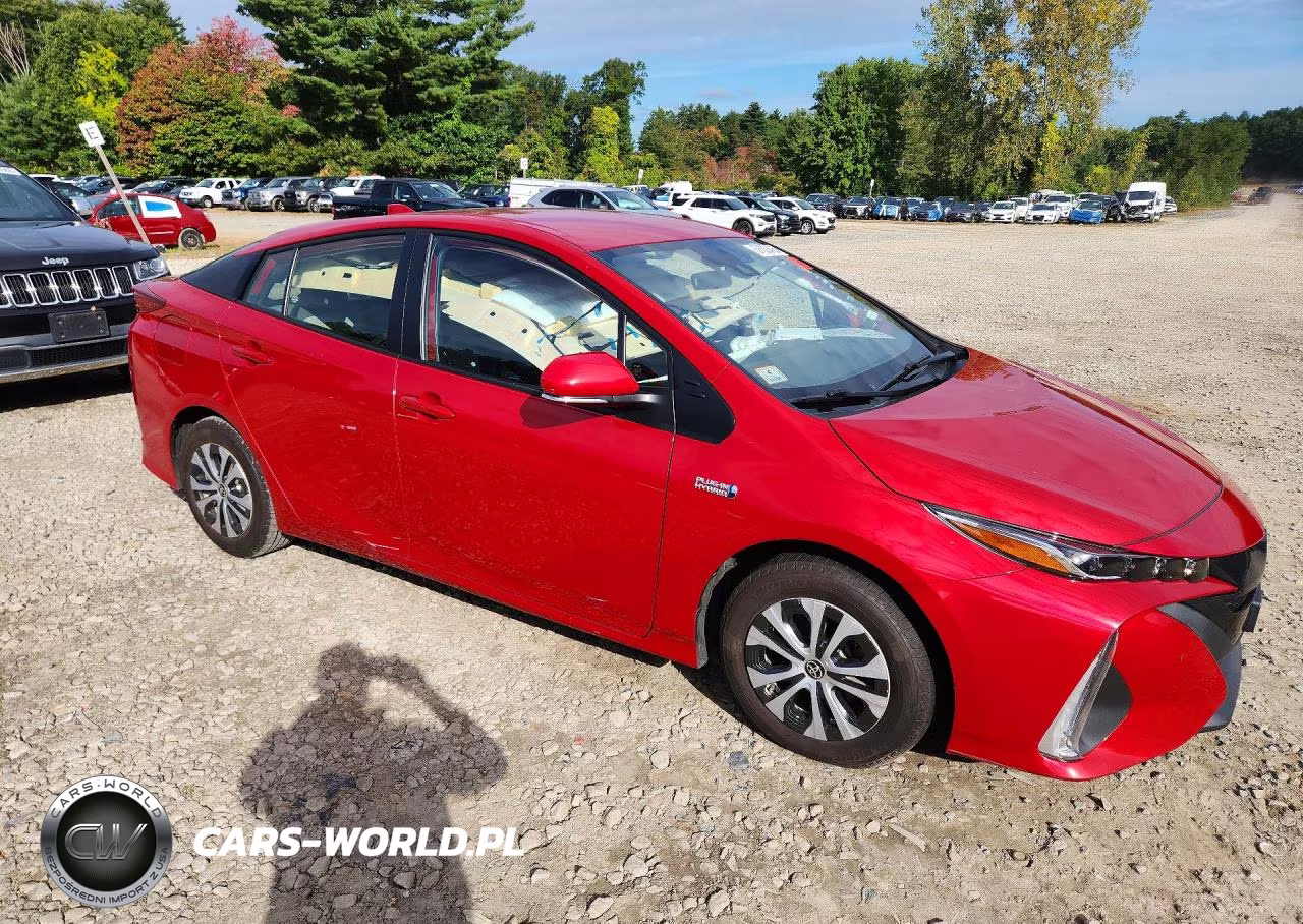2021 Toyota Prius Prime Le VIN:JTDKAMFP0M3188007 - 4