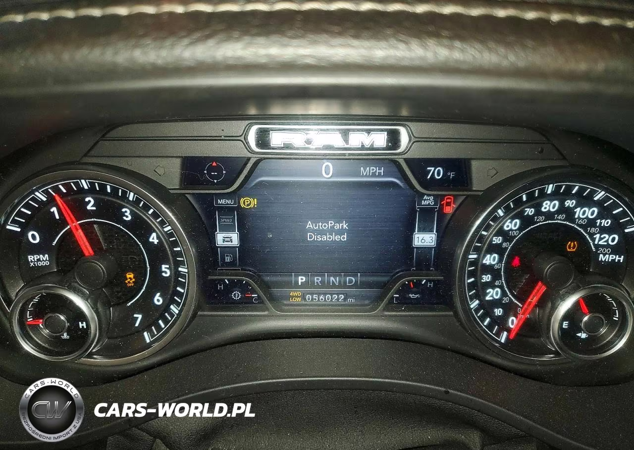 2019 Ram 1500 Laramie VIN:1C6SRFJT2KN506114 - 9