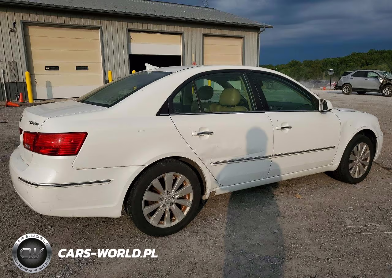 2010 Hyundai Sonata Limited VIN:5NPEU4AC3AH619643 - 3