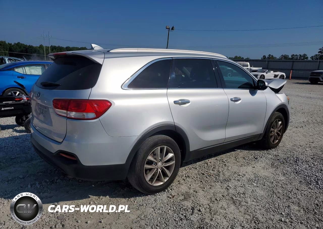 2017 Kia Sorento Lx VIN:5XYPG4A37HG260668 - 3