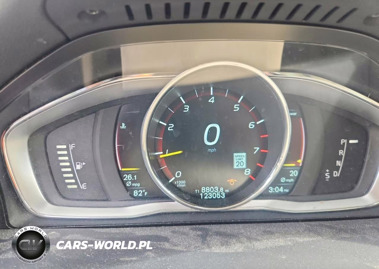 2015 Volvo V60 Platinum VIN:YV140MEM2F1229541 - 9