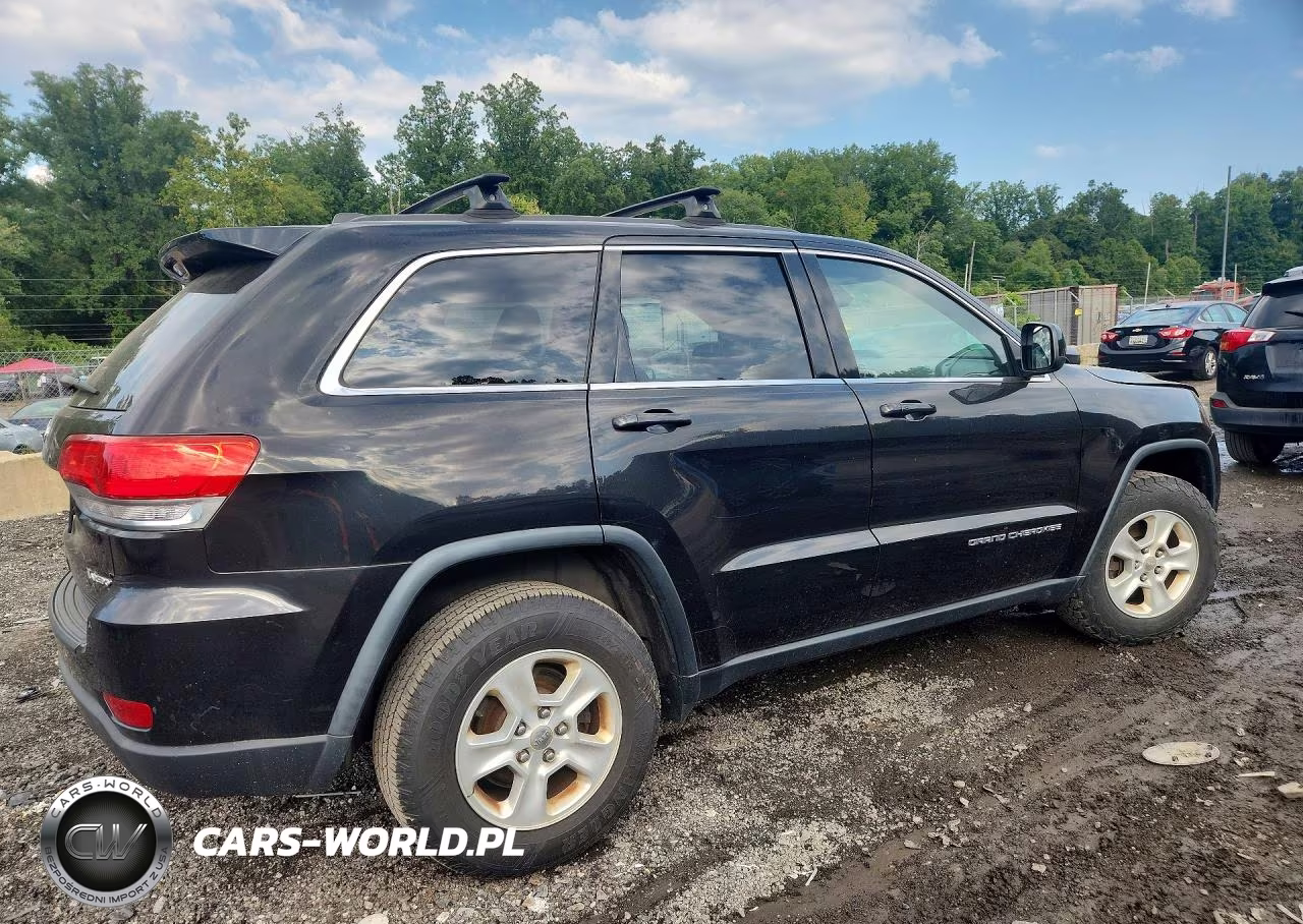 2014 Jeep Grand Cherokee Laredo VIN:1C4RJFAG4EC244372 - 3