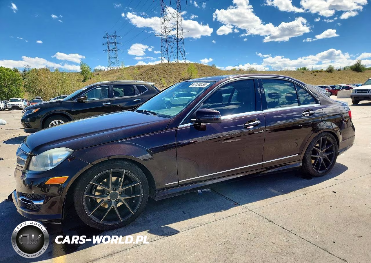 2012 Mercedes-Benz C 300 4Matic VIN:WDDGF8BB7CA642147 - 1