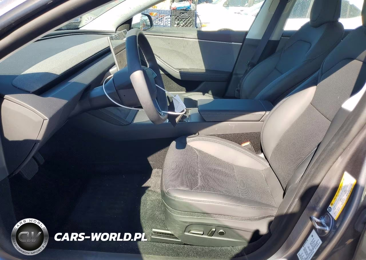 2025 Tesla Model 3 VIN:5YJ3E1EA7SF075272 - 7