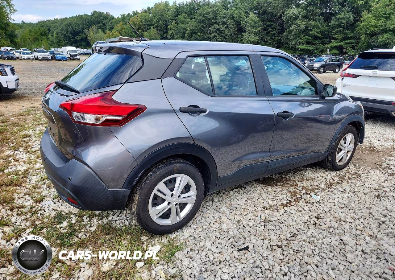 2020 Nissan Kicks S VIN:3N1CP5BV6LL545497 - 3