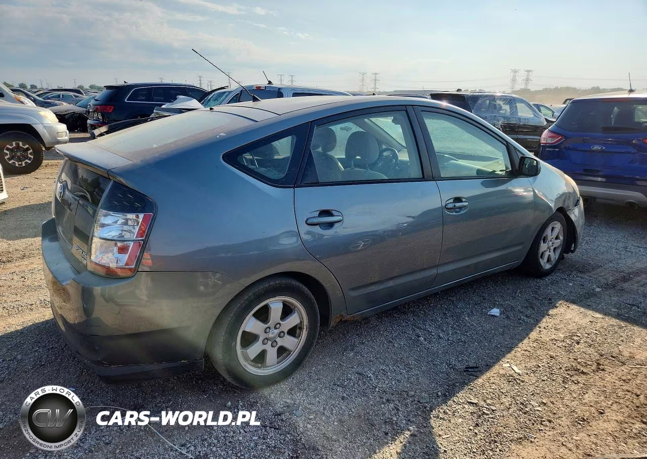 2005 Toyota Prius Base VIN:JTDKB20UX53032834 - 3