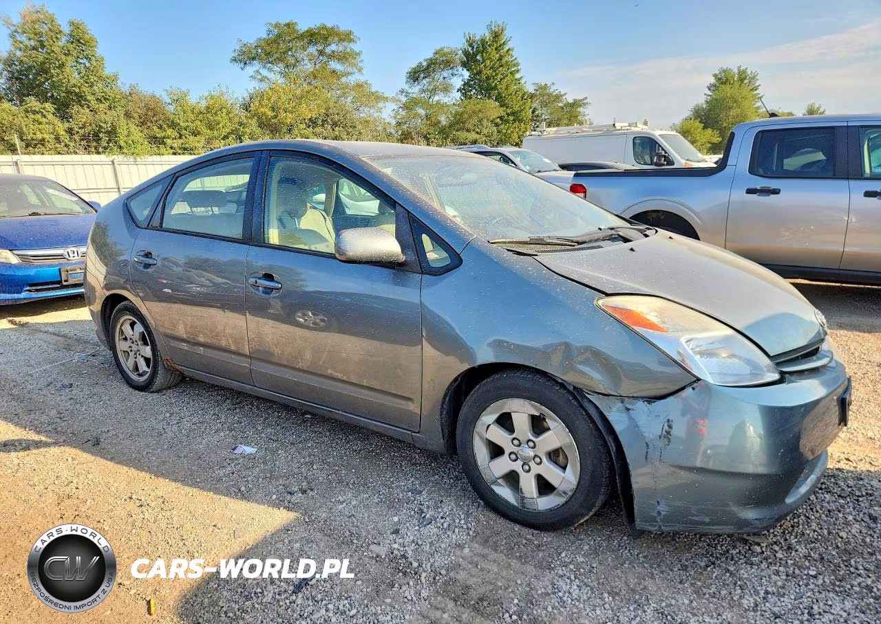 2005 Toyota Prius Base VIN:JTDKB20UX53032834 - 4