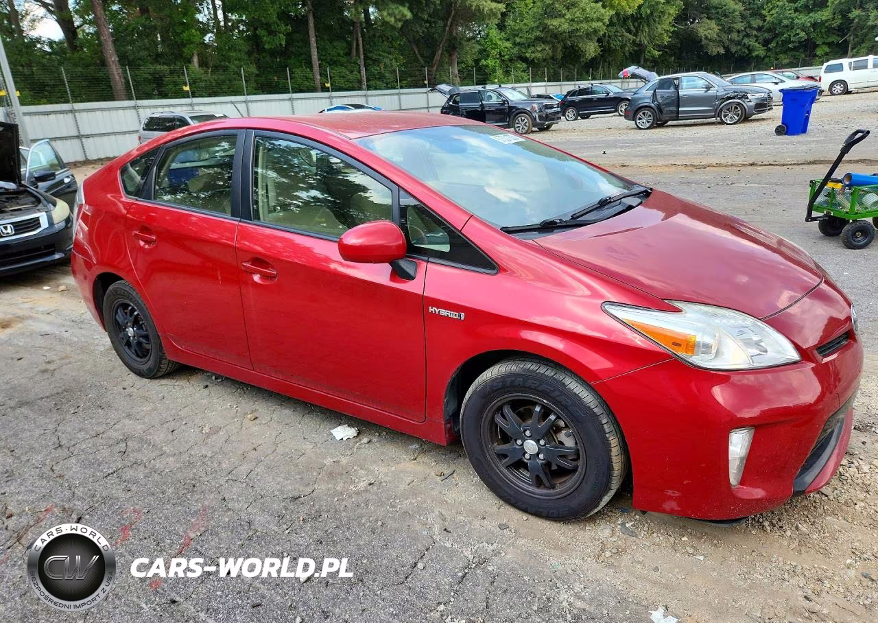 2015 Toyota Prius Two VIN:JTDKN3DU6F1943800 - 4