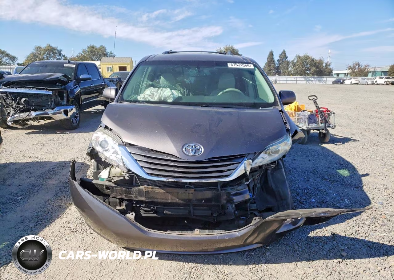 2014 Toyota Sienna Xle 8-Passenger VIN:5TDYK3DC5ES433417 - 5