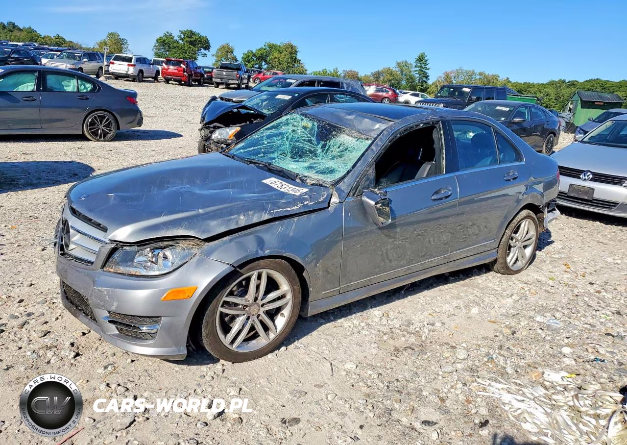 2012 Mercedes-Benz C 300 4Matic VIN:WDDGF8BB2CF863609 - 1
