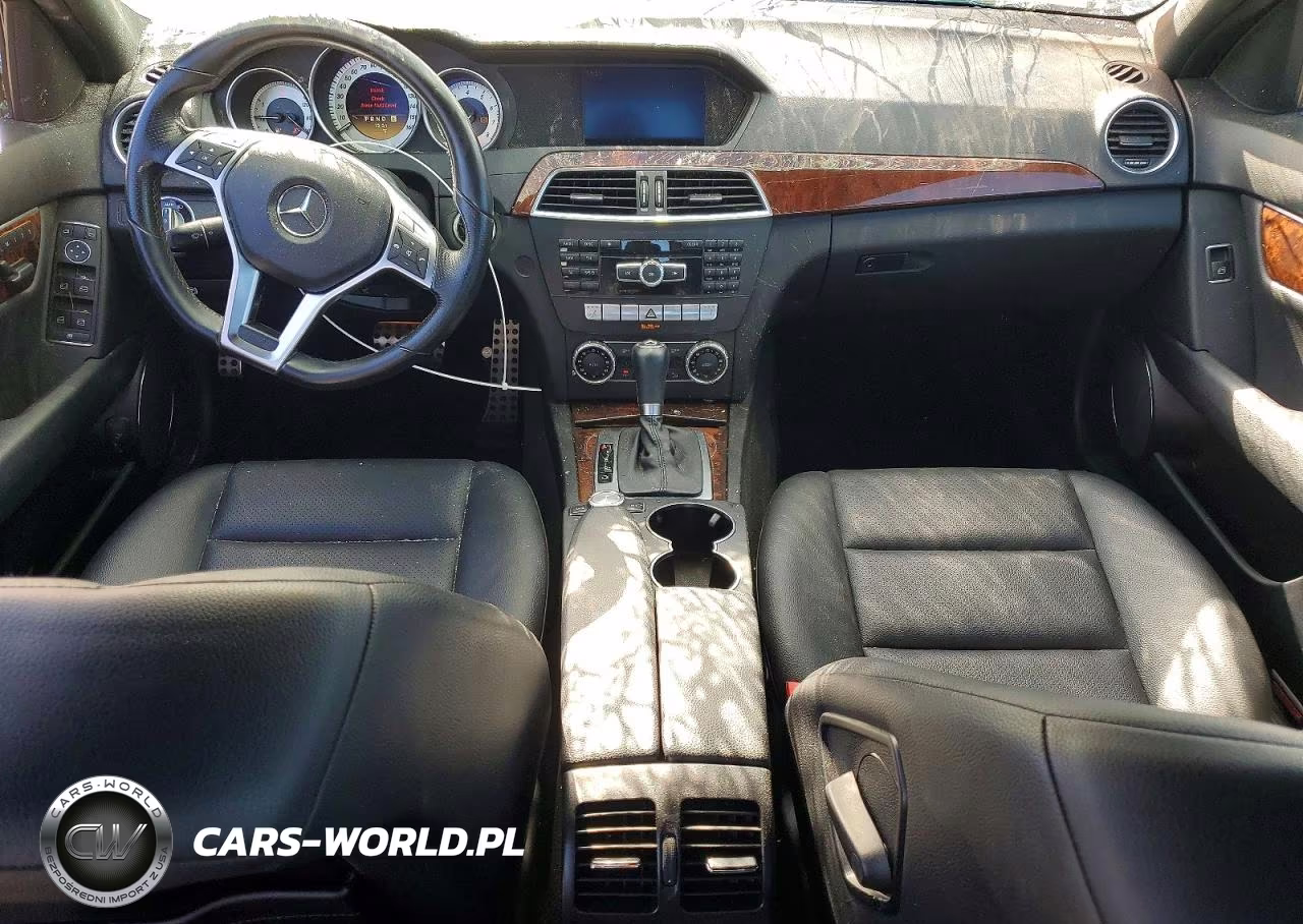 2012 Mercedes-Benz C 300 4Matic VIN:WDDGF8BB2CF863609 - 8