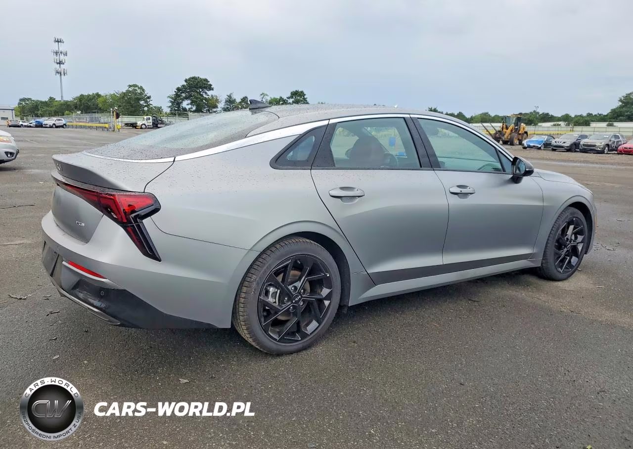 2026 Kia K5 Gt Line VIN:KNAG64J75T5496160 - 3