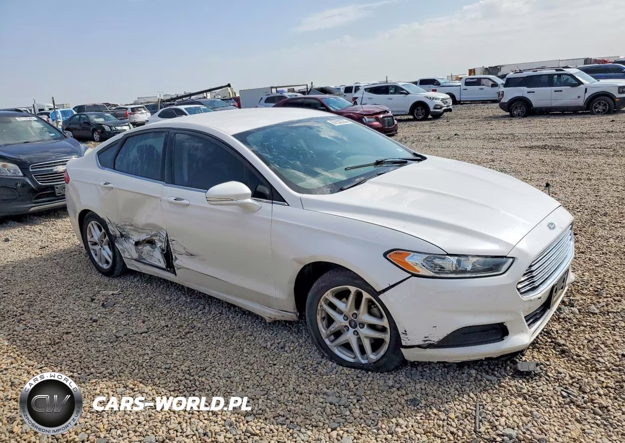 2015 Ford Fusion Se VIN:3FA6P0HD0FR304411 - 4