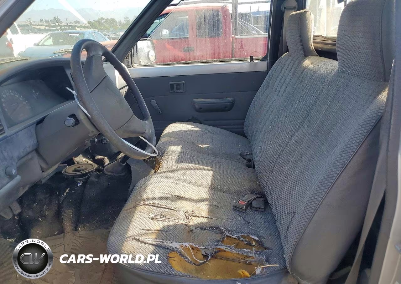 1989 Toyota Pickup Base VIN:JT4RN81R5K0003158 - 7