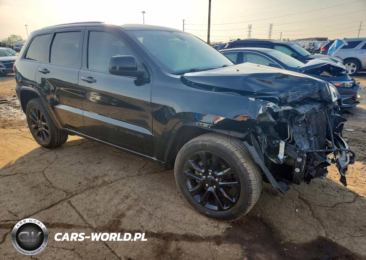 2018 Jeep Grand Cherokee Laredo VIN:1C4RJFAG9JC388283 - 4