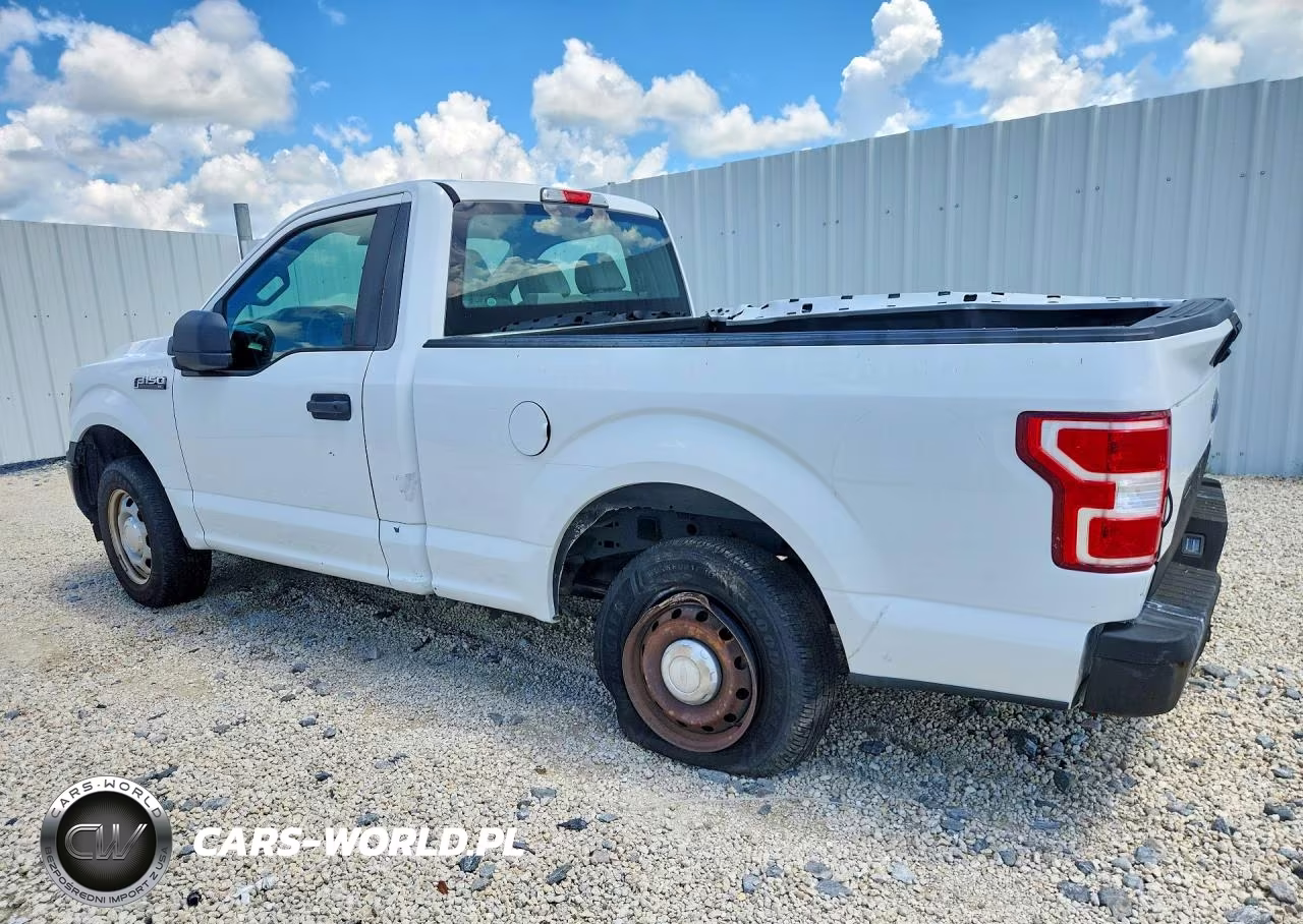 2018 Ford F150 VIN:1FTMF1CPXJKD23377 - 2