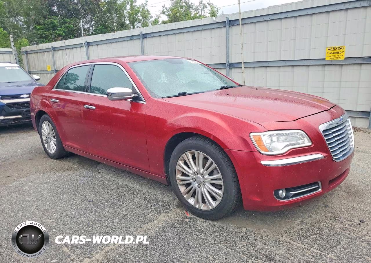 2012 Chrysler 300 Limited VIN:2C3CCAHG8CH208322 - 4