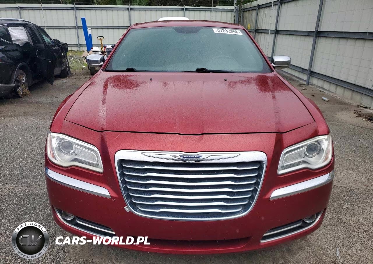2012 Chrysler 300 Limited VIN:2C3CCAHG8CH208322 - 5
