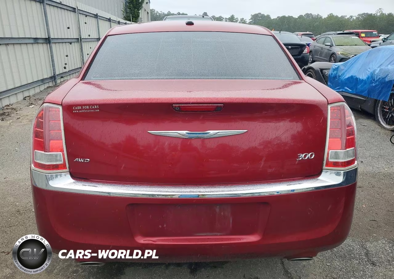 2012 Chrysler 300 Limited VIN:2C3CCAHG8CH208322 - 6