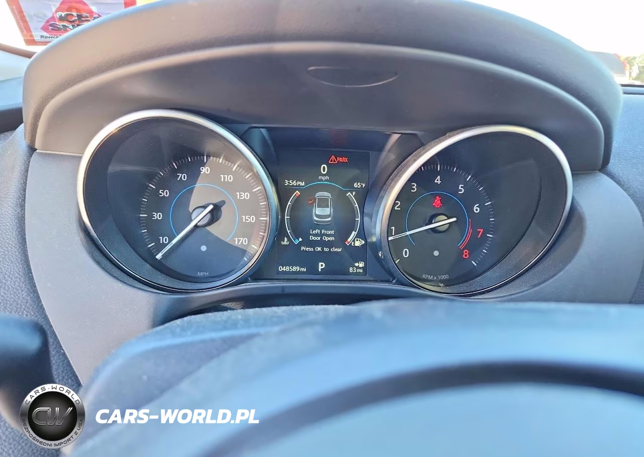 2017 Jaguar F-Pace Premium VIN:SADCJ2BVXHA493257 - 9