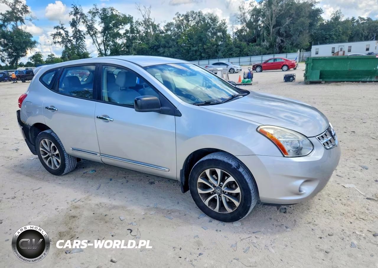2013 Nissan Rogue S VIN:JN8AS5MT5DW539365 - 4